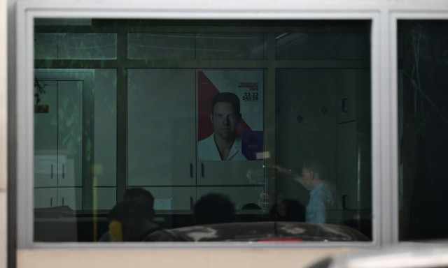 «Χαμόγελα» για την εσωκομματική κάλπη, «μουρμούρα» για τη διαφάνεια - Τα φαβορί που επικράτησαν