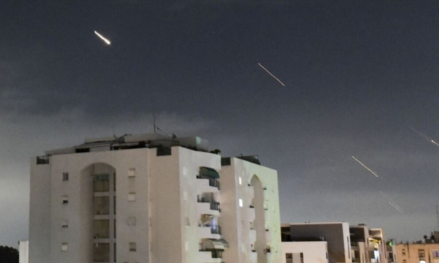 Ξεκίνησε δεύτερο κύμα επιθέσεων με 70 drones σύμφωνα με ιρανικά Μέσα