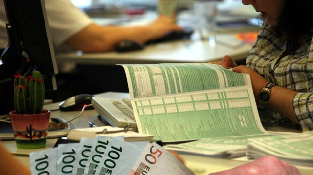 Φορολογικές δηλώσεις: Πότε τις υποβάλλουμε και τι ισχύει με τις επιστροφές φόρου