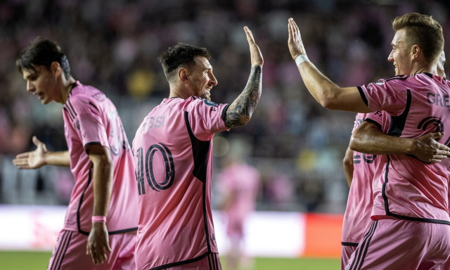 Λιονέλ Μέσι: Με ασύλληπτο γκολ και ασίστ έστειλε την Ίντερ Μαϊάμι στην κορυφή