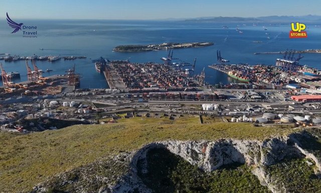 Ο «Θρόνος του Ξέρξη» και η άγνωστη Όρσα ηλικίας 2.500 ετών που έζησε τη Ναυμαχία της Σαλαμίνας