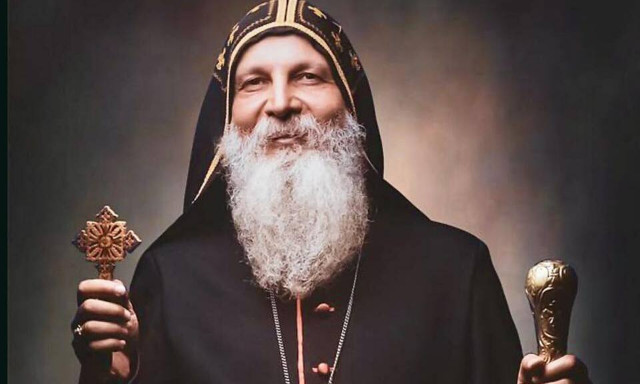 Σίδνεϊ: Ποιος είναι ο ιερέας που δέχθηκε επίθεση με μαχαίρι σε ζωντανή μετάδοση