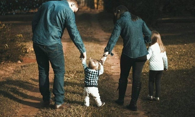 «Βόμβα» Έλον Μασκ: «Η Ελλάδα βιώνει πληθυσμιακή κατάρρευση»