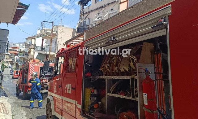Φωτιά σε κατάστημα στην Καλαμαριά