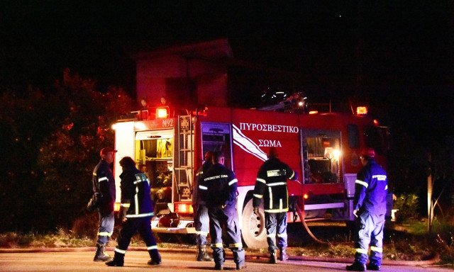 Φωτιά σε χώρο εστίασης στην Αχαρνών