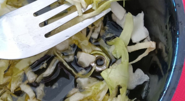 Τι βρήκε στο φαγητό του φοιτητής του Πολυτεχνείου Κρήτης - Ευτυχώς δεν το κατάπιε