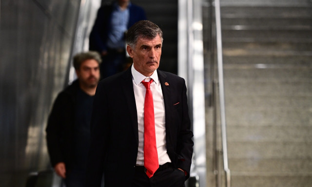 Conference League, Φενέρμπαχτσε - Ολυμπιακός: Πήρε ταλέντο της Β’ για τα στόπερ ο Μεντιλίμπαρ