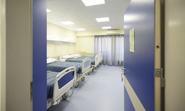 Τραγωδία: Νεκρή 33χρονη από καρκίνο- Ανέβαλε τη θεραπεία για να γεννήσει