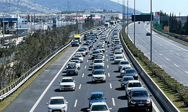 Κυκλοφοριακές ρυθμίσεις στην Αττική οδό από το βράδυ της Πέμπτης (18/4) - Η εναλλακτική διαδρομή