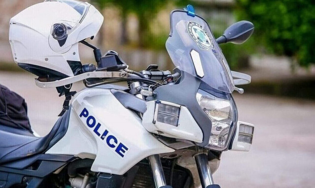 Στο Newsbomb.gr αστυνομικός που επί πέντε χρόνια έκανε δεύτερη δουλειά για να επιβιώσει