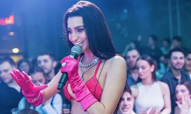 Η Αναστασία έκανε «αμαρτίες» στη Νέα Υόρκη – Το «Μεγάλο Μήλο» κουνήθηκε στους ρυθμούς της