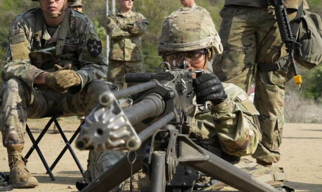 Νότια Κορέα: Επί ποδός πολέμου - Εντυπωσιακές εικόνες από άσκηση