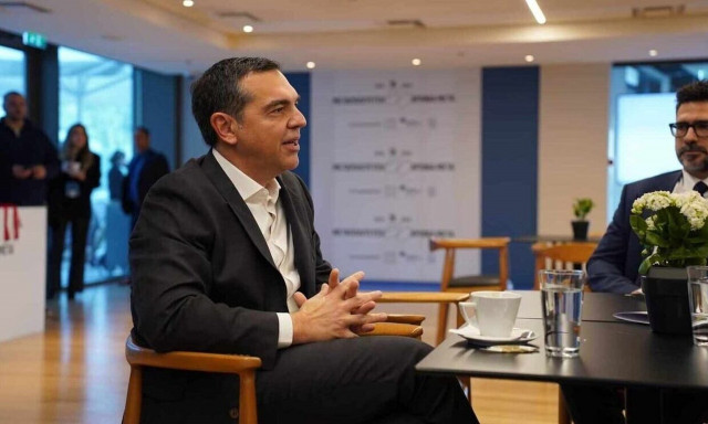 ΣΥΡΙΖΑ: Παρών ο Τσίπρας στην ανακοίνωση του ευρωψηφοδελτίου του κόμματος