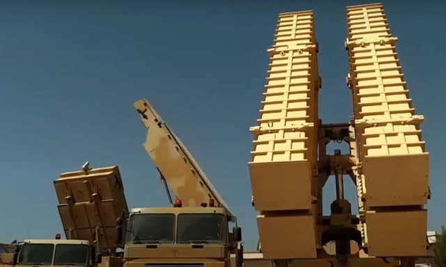 Το... καμάρι του Ιράν: Αυτό είναι το νέο σύστημα αεράμυνας Bavar-373