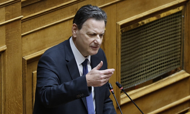 «Βολές» Σκυλακάκη κατά Κασσελάκη: «Έχει παντελή έλλειψη πολιτικής, είναι ξένος μέσα στο κόμμα του»