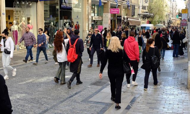 Πασχαλινό ωράριο καταστημάτων: Αναλυτικά οι ώρες λειτουργίας - Ποιες μέρες θα είναι κλειστά