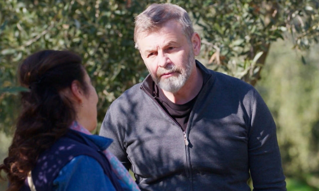 Η Γη της Ελιάς Spoiler: Η Κούλα εμφανίζεται στην Αρεόπολη και ξεκινά να καταστρώνει τα σχέδιά της