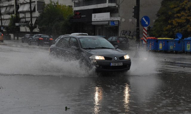 Κικίλιας από Λάρισα: «Είναι νωπές οι μνήμες της καταστροφής» - Πώς εξελίσσεται η κακοκαιρία