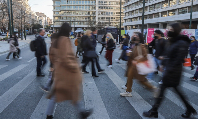 Αλλάζει η στρατηγική στα επιδόματα: Αυξημένα αλλά σε λιγότερους δικαιούχους