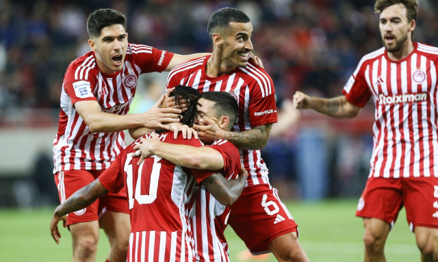 Super League, Ολυμπιακός-ΠΑΟΚ 2-1: Ήρθε με φόρα και τον πλησίασε στο βαθμό!
