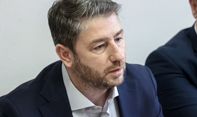 Androulakis lays wreath in memory of junta resistance fighter