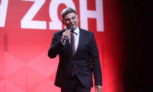 Φαραντούρης: Ευχαριστεί τη ΝΔ και στέλνει σιροπιαστά και σουτζούκ λουκούμ από την Κομοτηνή