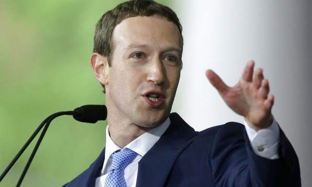 O Μαρκ Ζούκερμπεργκ «άφησε» μούσι και έγινε χαμός: «Είδε κανείς τον άντρα μου;» - Η viral φωτογραφία