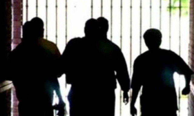 Γαλλία: Δήμαρχος καθιερώνει το μέτρο της απαγόρευσης της κυκλοφορίας για τους κάτω των 13 ετών