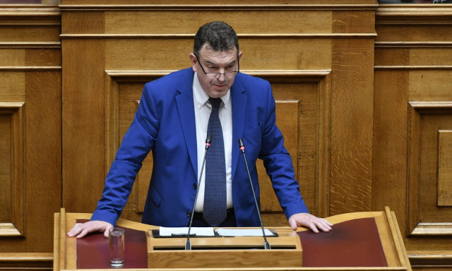 Η ανακοίνωση του βουλευτή της Νίκης μετά τις δηλώσεις του: «Καταδικάζω κάθε είδους βία»