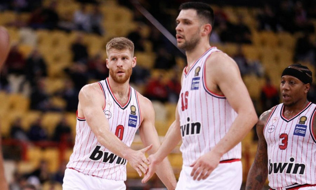 Ολυμπιακός: Χωρίς Παπανικολάου κόντρα στην Μπαρτσελόνα - Ταξίδεψε στην Ισπανία ο Ουόκαπ