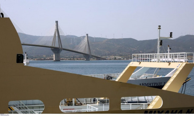 Πάτρα: Απαγορευτικό στη γραμμή Ρίου – Αντιρρίου λόγω ισχυρών ανέμων