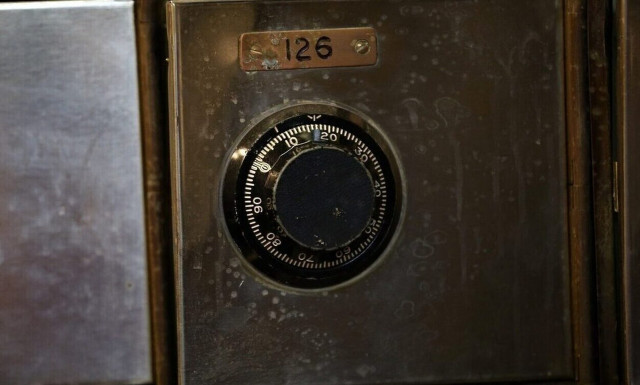 Λάρισα: Εξιχνιάστηκε η κλοπή 15.000 ευρώ από χρηματοκιβώτιο καταστήματος – Τρεις συλλήψεις