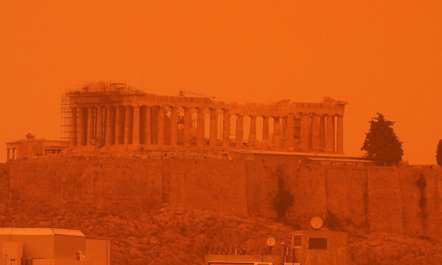 Καιρός: Τι περιείχε η αφρικανική σκόνη που εισπνεύσαμε - Επιβεβαιώνονται οι πνευμονολόγοι