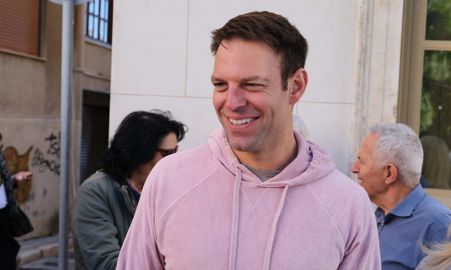 Kasselakis visits Nisyros, hears residents on transportation, health services issues