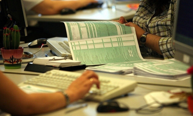 Φορολογικές δηλώσεις: Πότε ανοίγει η πλατφόρμα για δηλώσεις - Τι πρέπει να ξέρουν οι φορολογούμενοι