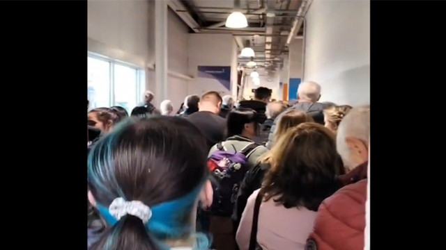 Χάος στα βρετανικά αεροδρόμια: Τεχνικό πρόβλημα στον έλεγχο διαβατηρίων