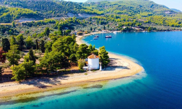 Μύλος – Γιάλτρα: Ο ιδανικός προορισμός για διακοπές μακριά από την πολυκοσμία