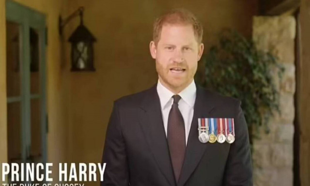 Χάρι: Η πρώτη πριγκιπική εμφάνιση μετά την στέψη του Καρόλου