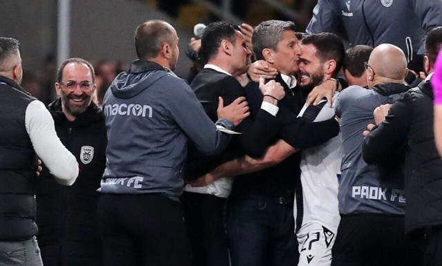 ΠΑΟΚ - ΑΕΚ: Δείπνο συσπείρωσης και ανασύνταξης από τον Λουτσέσκου πριν το ντέρμπι