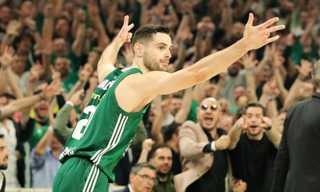 Παναθηναϊκός AKTOR: Αποθέωση για Σλούκα και Παπαπέτρου - «Ποιος; Εσύ!»