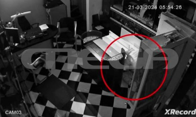 Στη «φάκα» της ΕΛ.ΑΣ. μέλη της οργάνωσης «Ροζ Πάνθηρες» - Νέα βίντεο ντοκουμέντα από την δράση τους