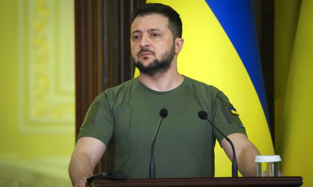 Ουκρανία: Συνεχίζει τα... παρακάλια ο Ζελένσκι για όπλα από τη Δύση