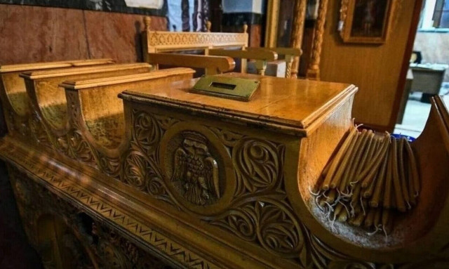 Φάρσαλα: Ιερόσυλοι άρπαξαν 2.000 ευρώ από το παγκάρι ναού