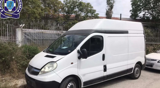 Περιπετειώδης καταδίωξη και σύλληψη σεσημασμένου διακινητή μεταναστών στα Πατήσια