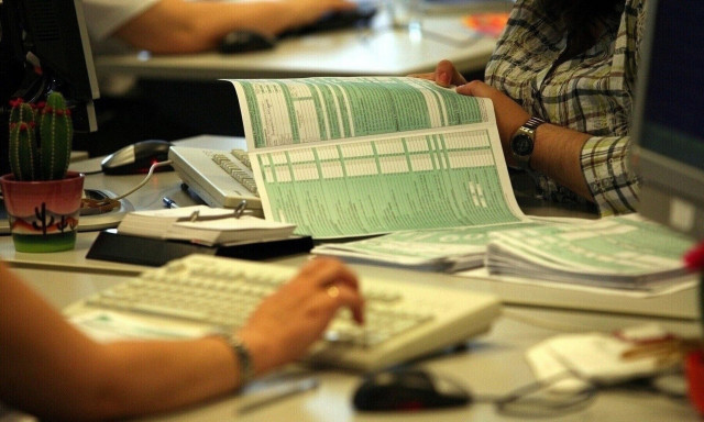 Φορολογικές δηλώσεις: Στις 30.000 οι ήδη υποβληθείσες