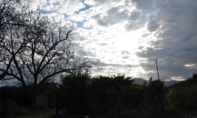 Καιρός – Αρνιακός: Ασταθής θα είναι ο καιρός τη Μεγάλη Εβδομάδα – Πού θα βρέξει