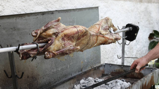 Πάσχα 2024: Ποιο είναι το... αρνί και ποιο το κατσίκι - Πώς τα διακρίνουμε και τι να επιλέξουμε