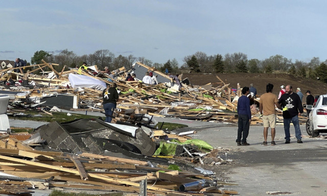Σαρωτικοί ανεμοστρόβιλοι στις ΗΠΑ: Τουλάχιστον πέντε νεκροί και πάνω απο 100 τραυματίες - Bίντεο