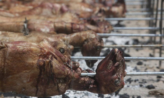 Πασχαλινό τραπέζι: Πόσο θα κοστίσει - Ποια προϊόντα θα μας «ματώσουν» την τσέπη