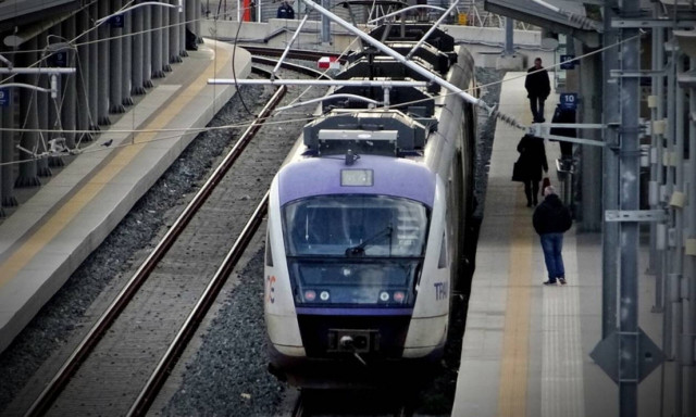 Πώς θα βλέπουμε στο κινητό πού βρίσκεται κάθε τρένο - Η εφαρμογή railway.gov.gr